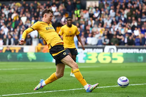 فانتازي يلا كورة.. قطار لارسن لا يتوقف مع وولفرهامبتون